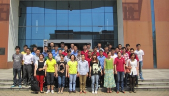 2013年，新藝組織員工電大學習